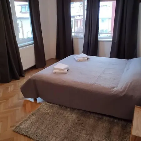 Marizen Apartment