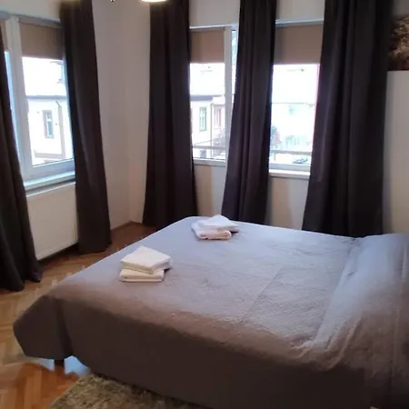 Апартаменти Marizen Apartment