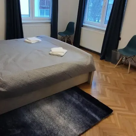 Marizen Apartment *